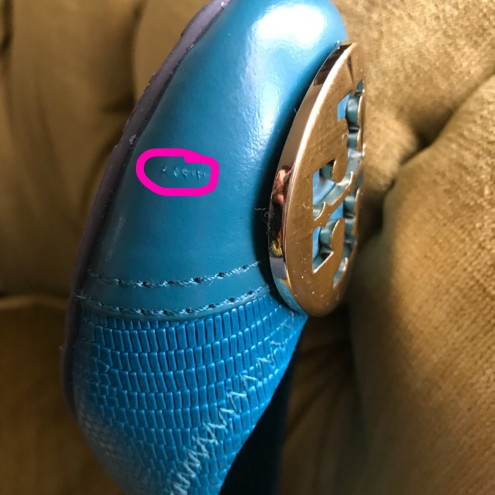 Tory Burch flats. - Picture 6 of 6
